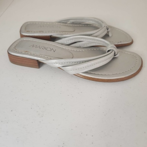Markon Silver Thong Slip on Sandal size 6m - Picture 5 of 7